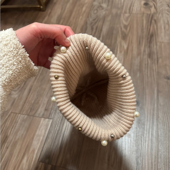 Pearl-Embellished Beanie - Picture 3 of 3